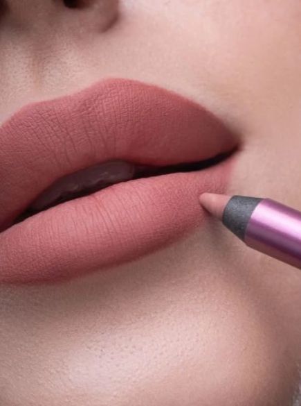 Гелевый карандаш Zola для губ 102 Nude Blush 009112 фото