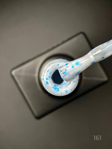 Молочная база для ногтей Дизайнер Potal milk base №161 с синими хлопьями юки 9мл 004775 фото