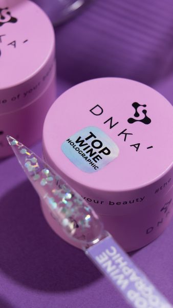 Топовое покрытие DNKa' Top Wine Holographic с фигурными конфетти на 15 мл, без липкого слоя 002117 фото